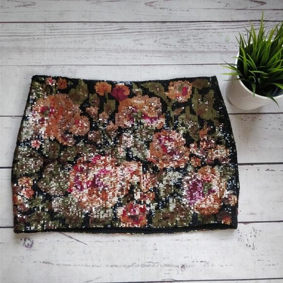 HAUTE HIPPIE Floral Print Sequin Party Chic Mini Skirt M NWT - Picture 5 of 8